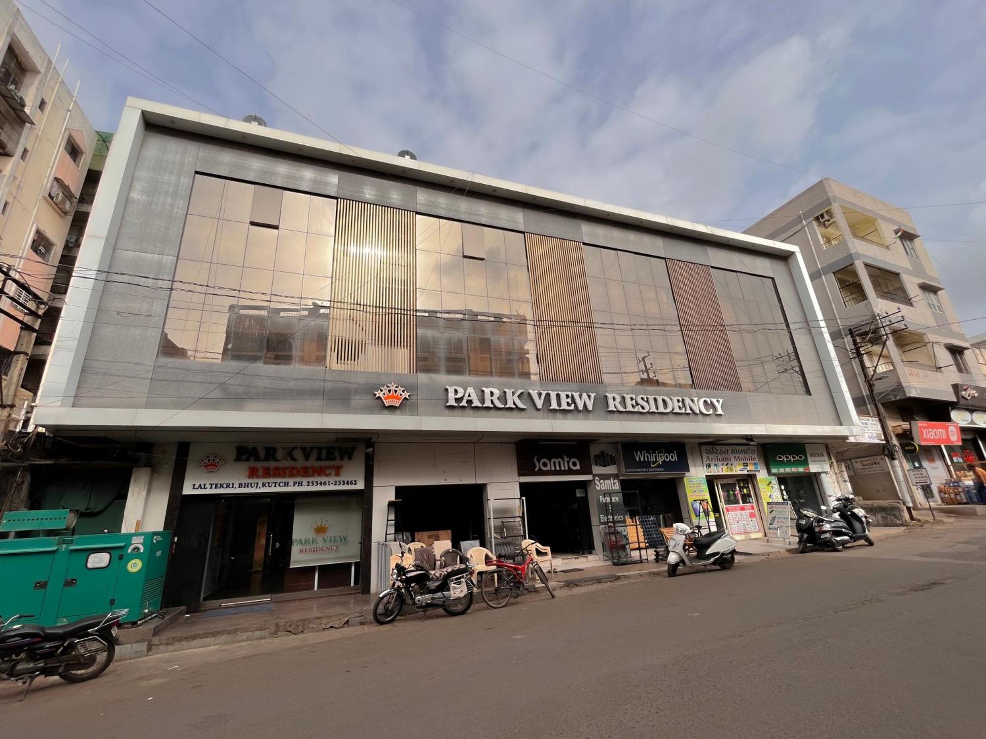 Stayguru Park View Residency ブジ エクステリア 写真