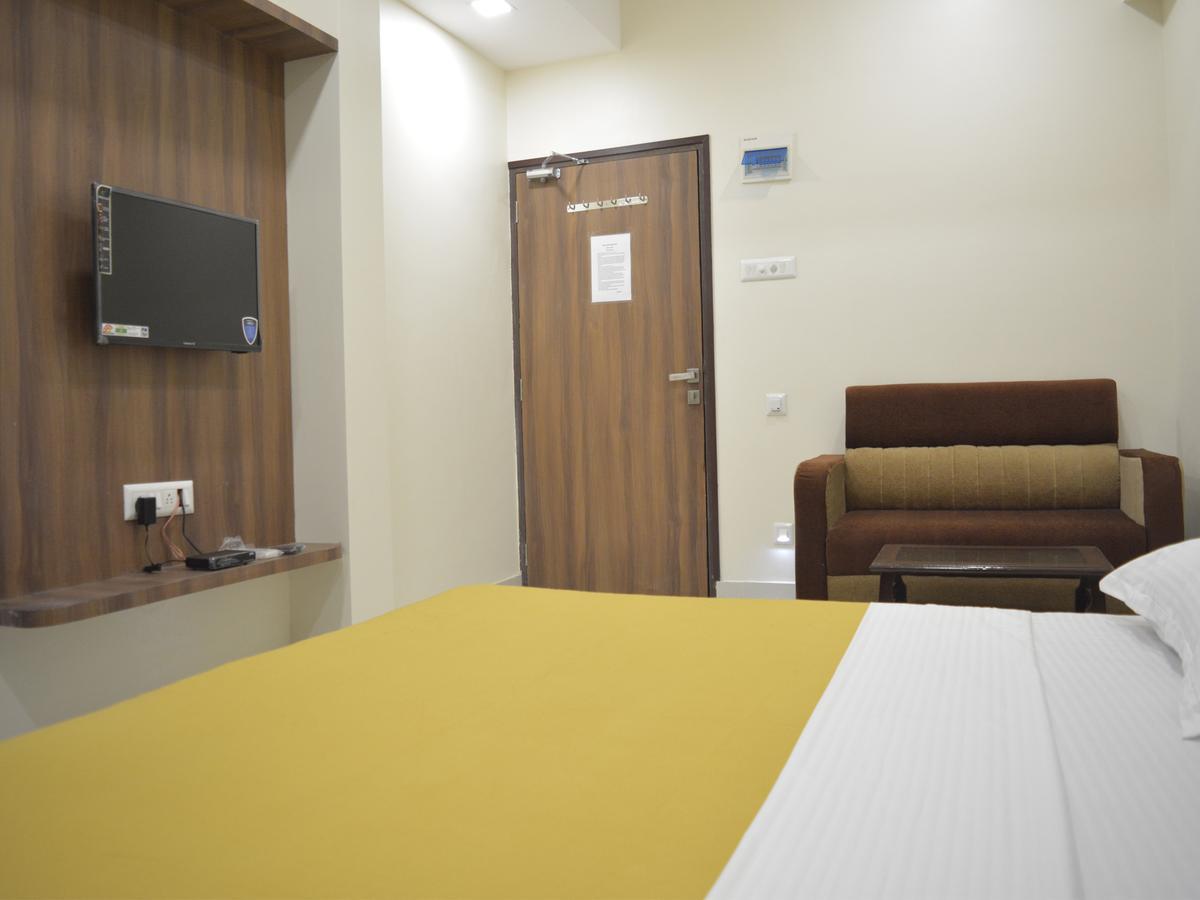 Stayguru Park View Residency ブジ エクステリア 写真